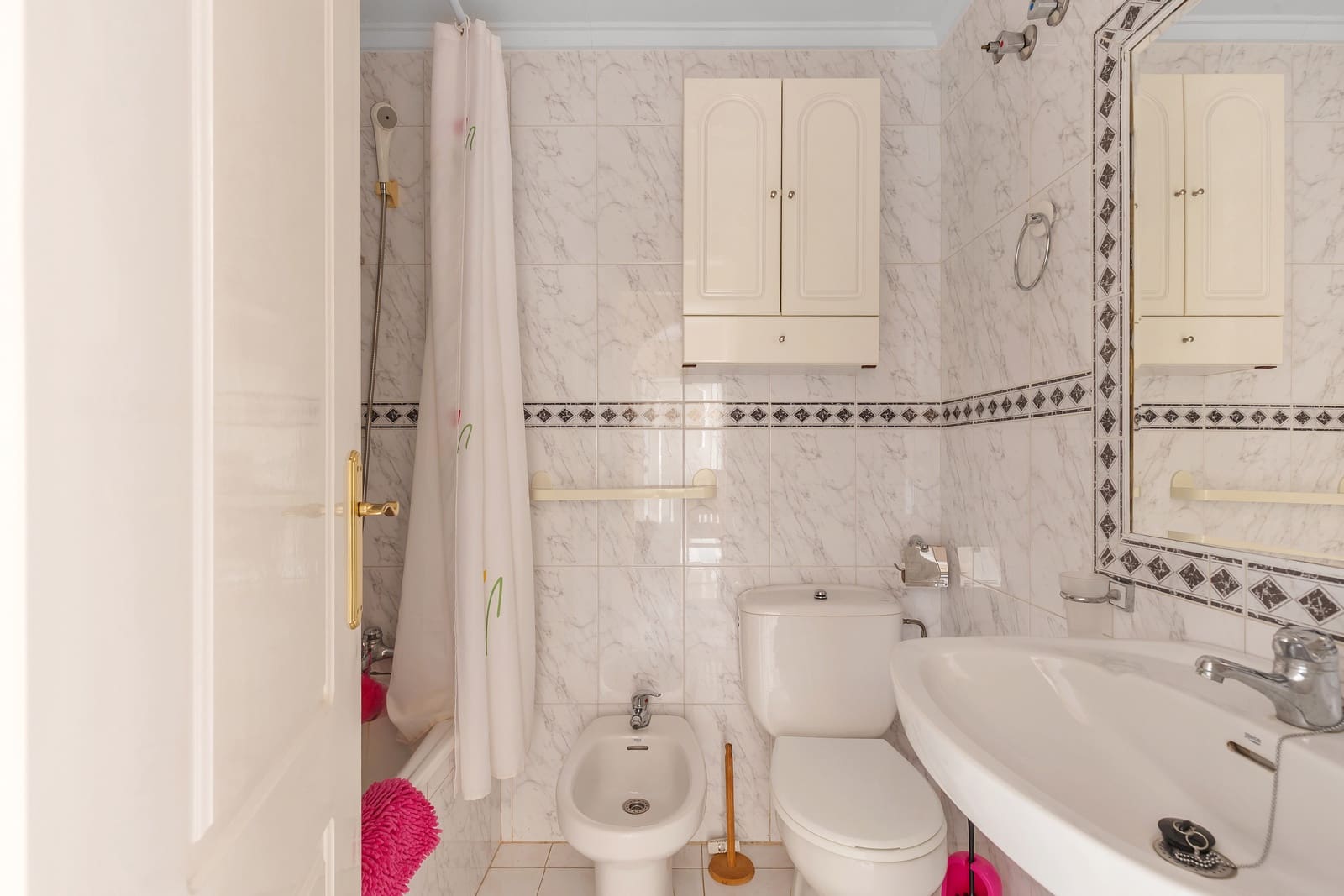 2 makuuhuone Ranta-asunto myytävänä paikassa Torrevieja - 169 000 € (Ref: 10051323)