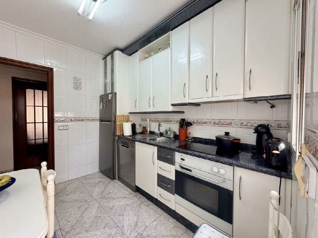 6 slaapkamer Appartement te koop in Las Piscinas Naturales, Torrevieja - € 600.000 (Ref: 10055679)