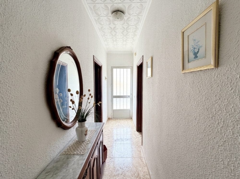 6 slaapkamer Appartement te koop in Torrevieja - € 600.000 (Ref: 10055679)