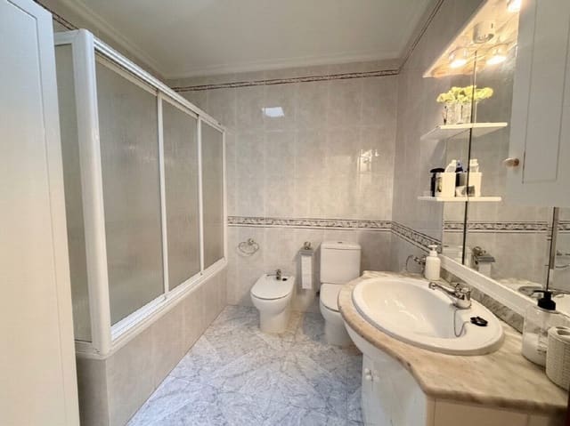 6 slaapkamer Appartement te koop in Las Piscinas Naturales, Torrevieja - € 600.000 (Ref: 10055679)
