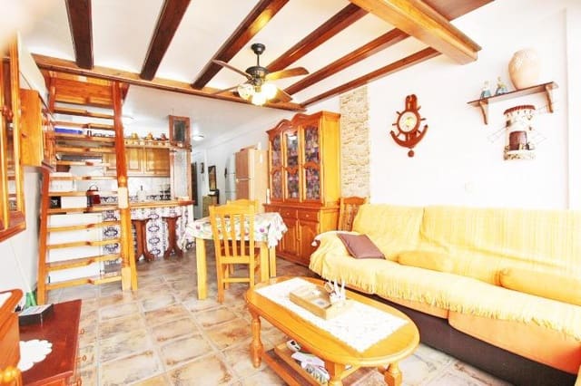 2 makuuhuone Huoneisto myytävänä paikassa Guardamar Playa, Guardamar del Segura - 169 900 € (Ref: 10063560)