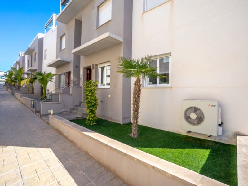 2 Zimmer Apartment zu verkaufen in Torrevieja mit Pool Garage - 255.000 € (Ref: 10063563)
