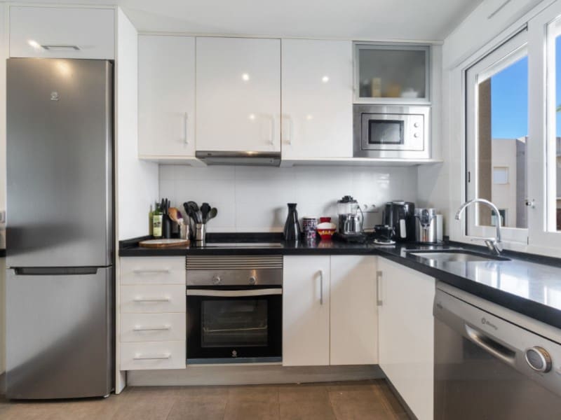 2 Zimmer Apartment zu verkaufen in Torrevieja mit Pool Garage - 255.000 € (Ref: 10063563)