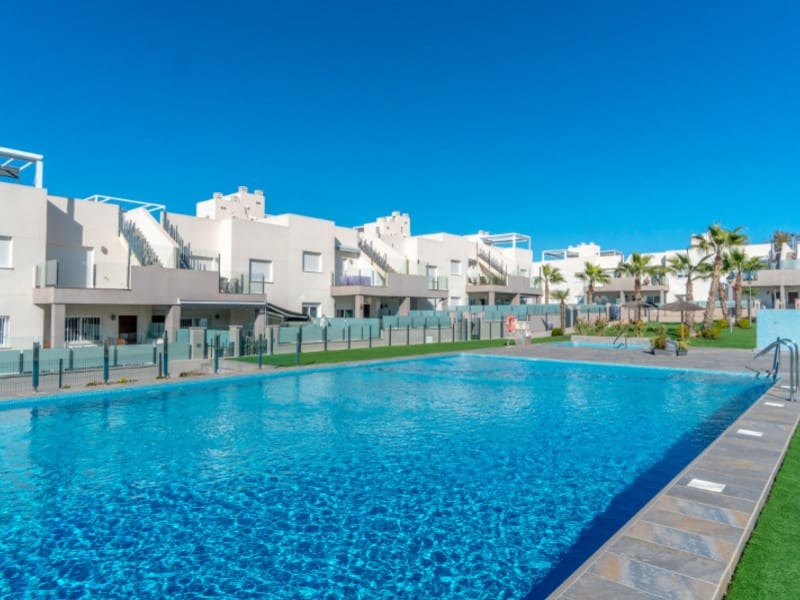 2 Zimmer Apartment zu verkaufen in Torrevieja mit Pool Garage - 255.000 € (Ref: 10063563)