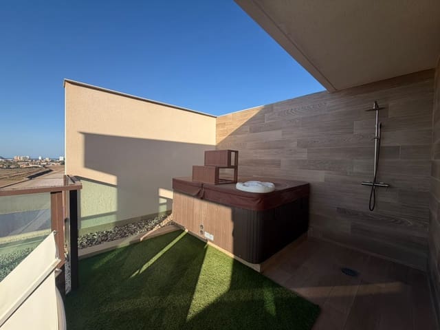 3 makuuhuone Huoneisto myytävänä paikassa Playa Honda, Cartagena mukana uima-altaan 
autotalli - 565 000 € (Ref: 10063564)