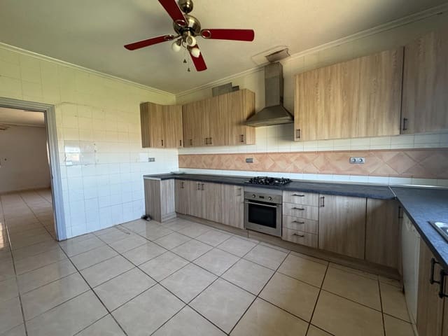 5 camera da letto Finca/Casa di Campagna in vendita in Dolores con piscina - 375.000 € (Rif: 10063566)