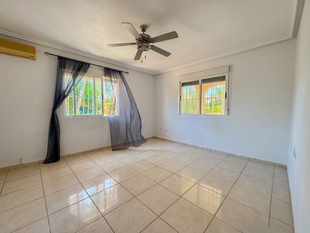 5 camera da letto Finca/Casa di Campagna in vendita in Dolores con piscina - 375.000 € (Rif: 10063566)