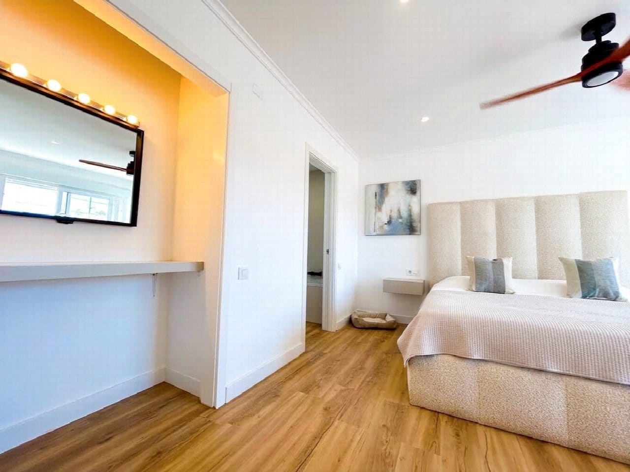 5 bedroom Villa for sale in Mar de Cristal with pool garage - € 575,000 (Ref: 10063568)