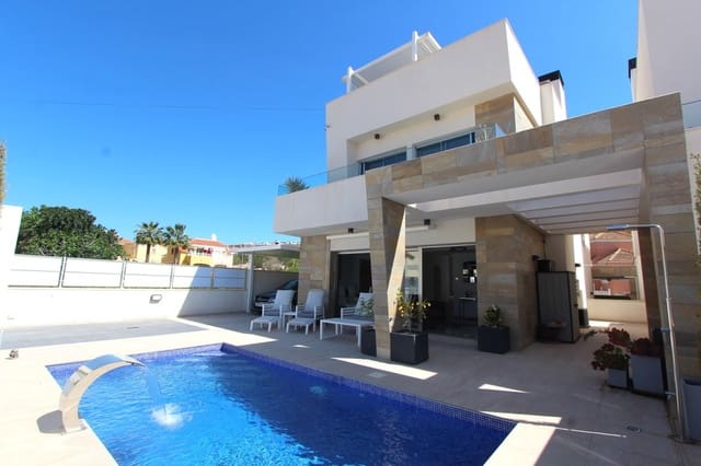 5 slaapkamer Villa te koop in Villamartin, Orihuela met zwembad garage - € 459.950 (Ref: 10063570)