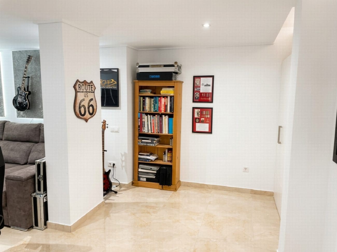 5 slaapkamer Villa te koop in Villamartin met zwembad garage - € 459.950 (Ref: 10063570)