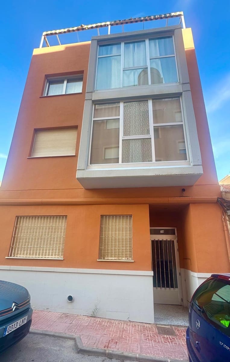Apartamento de 2 habitaciones en Torrevieja en venta - 177.900 € (Ref: 10063593)