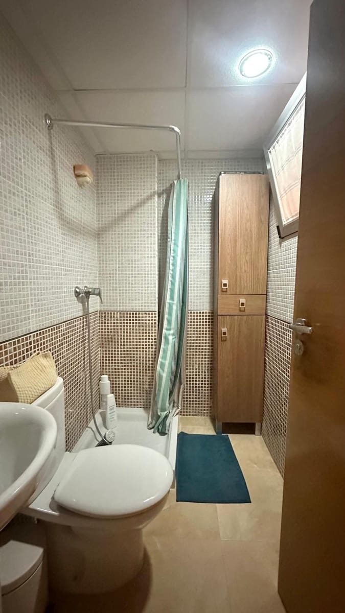 Apartamento de 2 habitaciones en Torrevieja en venta - 177.900 € (Ref: 10063593)