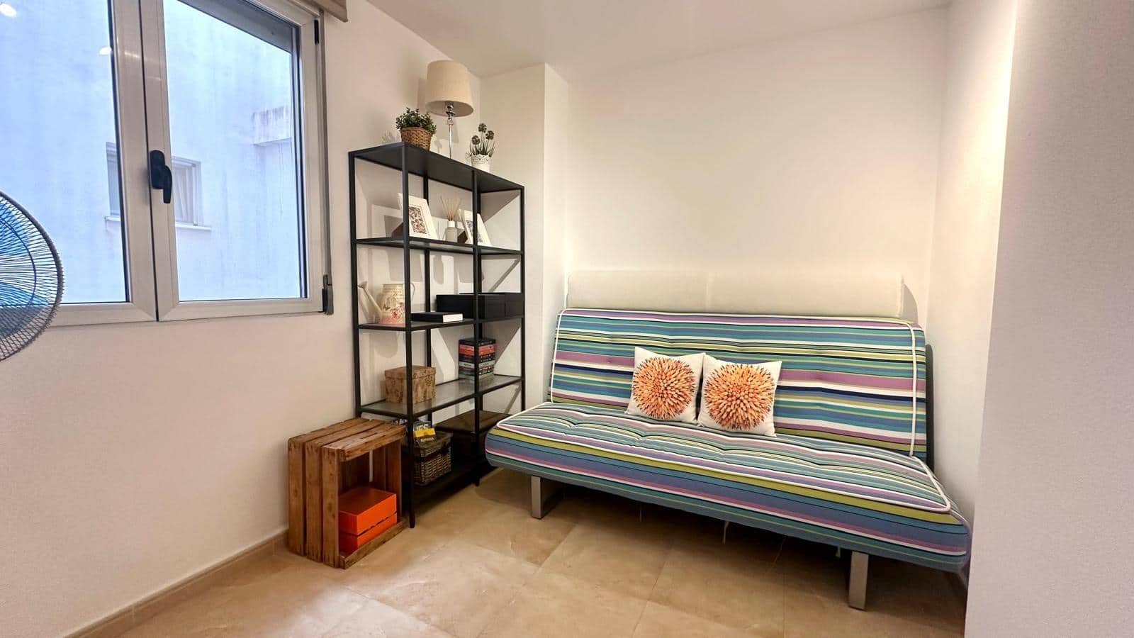 Apartamento de 2 habitaciones en Torrevieja en venta - 177.900 € (Ref: 10063593)