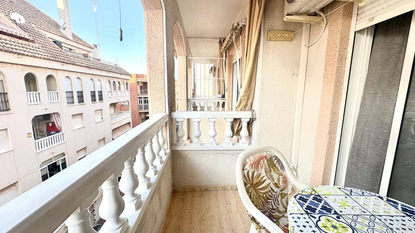 2 slaapkamer Appartement te koop in Torrevieja - € 165.704 (Ref: 10063595)