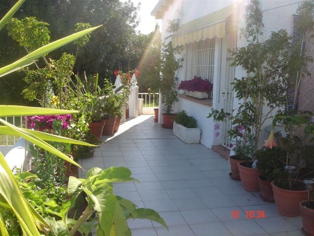 2 bedroom Semi-detached Villa for sale in Mijas Costa, Mijas with pool garage - € 850,000 (Ref: 10071034)
