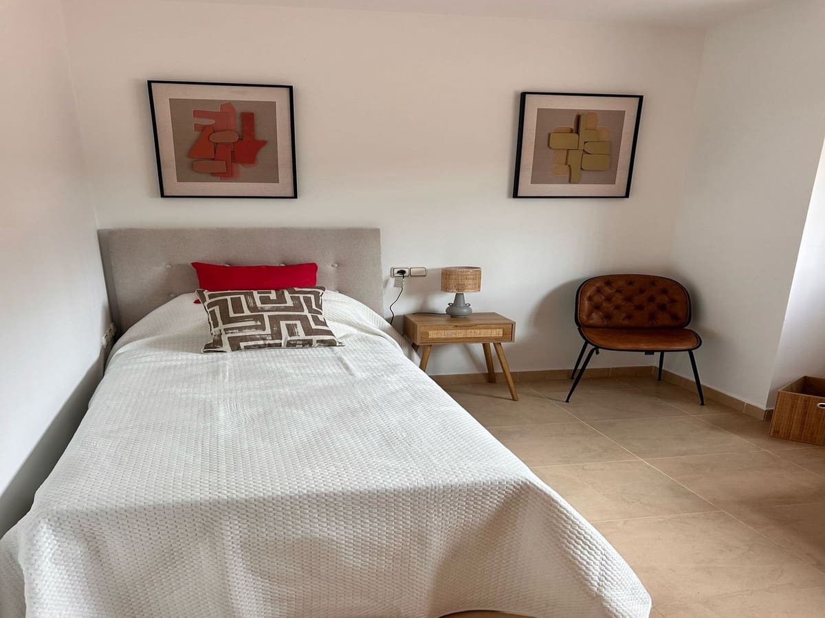 2 makuuhuone Huoneisto myytävänä paikassa Orihuela Costa mukana uima-altaan - 200 500 € (Ref: 10071035)