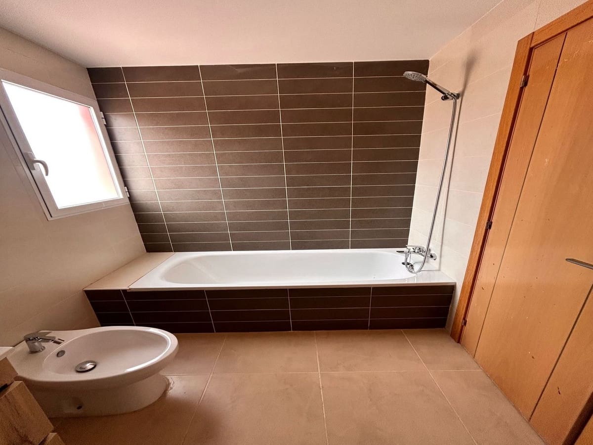 2 makuuhuone Huoneisto myytävänä paikassa Orihuela Costa mukana uima-altaan - 200 500 € (Ref: 10071035)