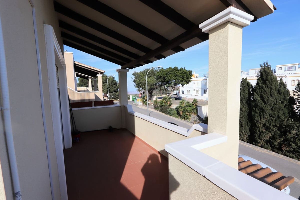 3 sovrum Villa till salu i Villamartin med pool garage - 295 000 € (Ref: 10071038)