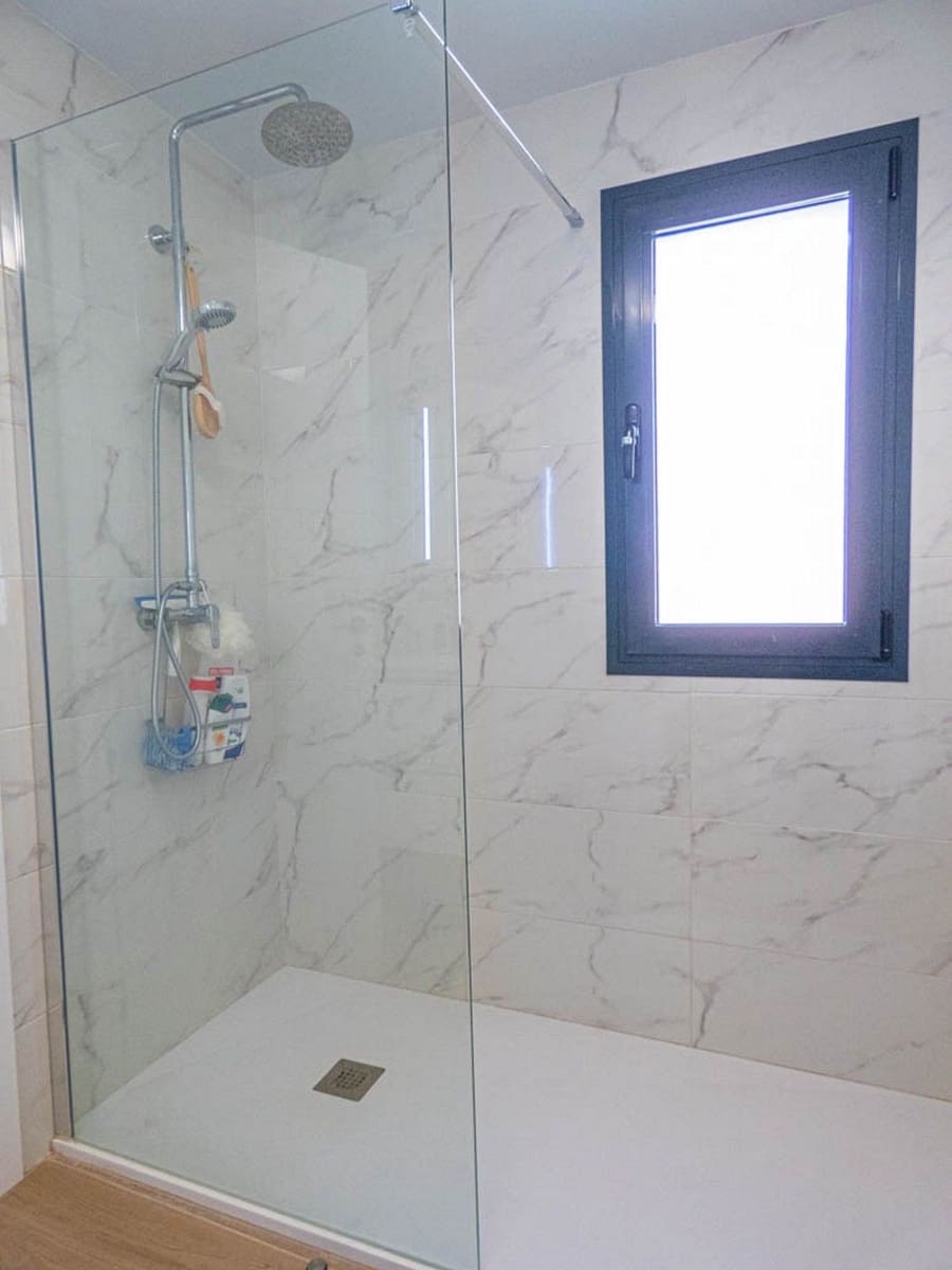 2 quarto Apartamento para venda em Villamartin com piscina garagem - 254 900 € (Ref: 10071039)