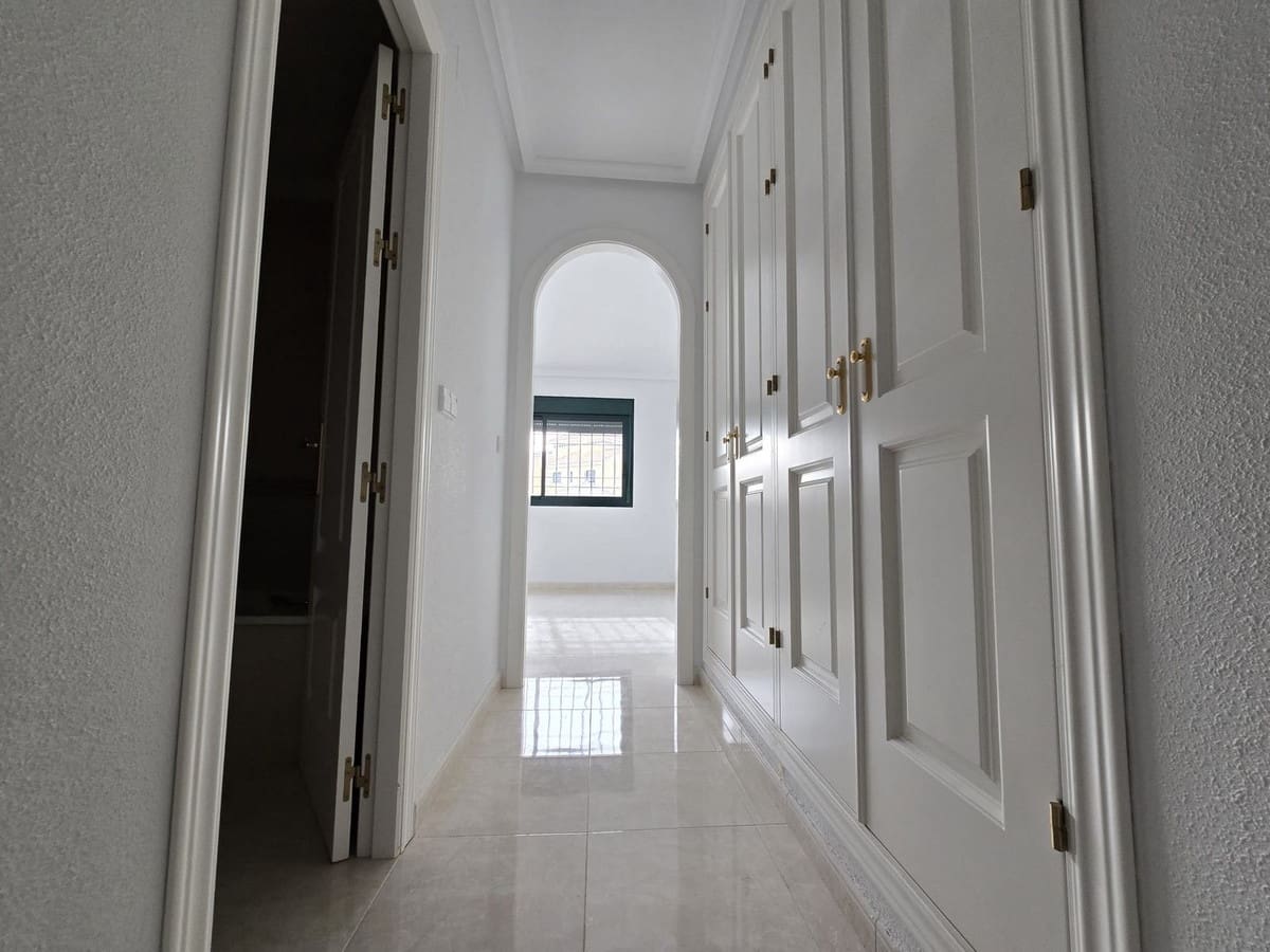 2 Zimmer Apartment zu verkaufen in Campoamor mit Pool - 298.000 € (Ref: 10071043)