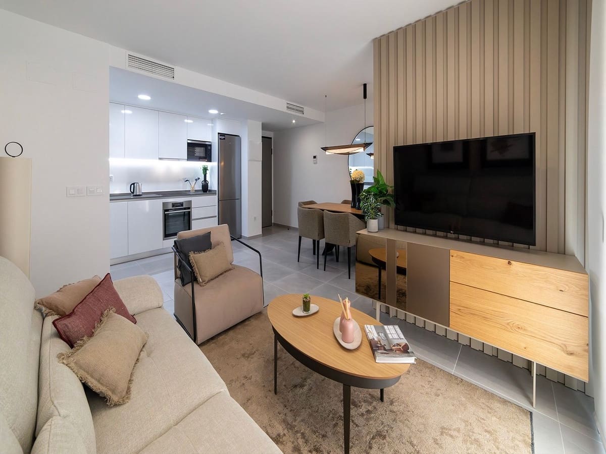 3 soveværelse Lejlighed til salg i Torrevieja med swimmingpool garage - € 412.000 (Ref: 10071050)