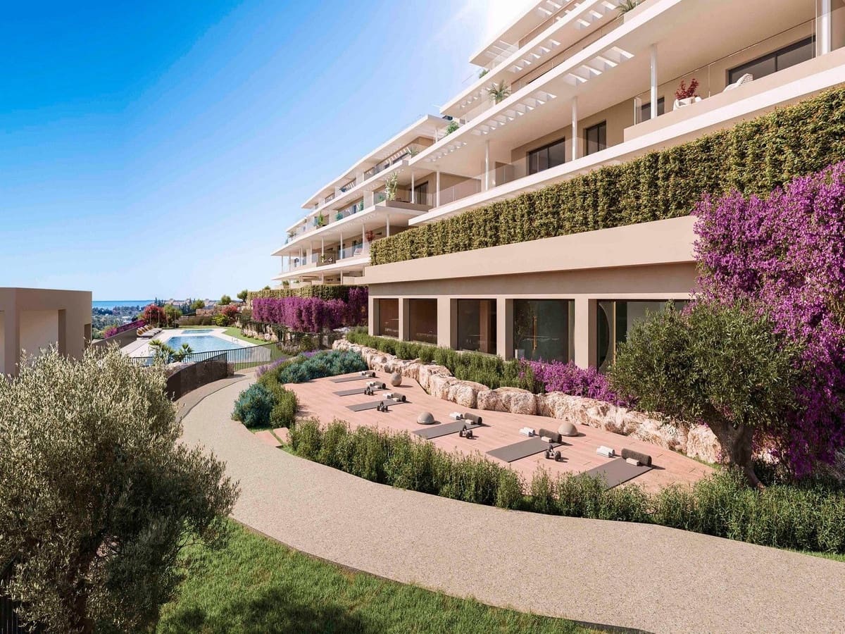 3 quarto Apartamento para venda em Estepona com piscina - 407 000 € (Ref: 10071065)