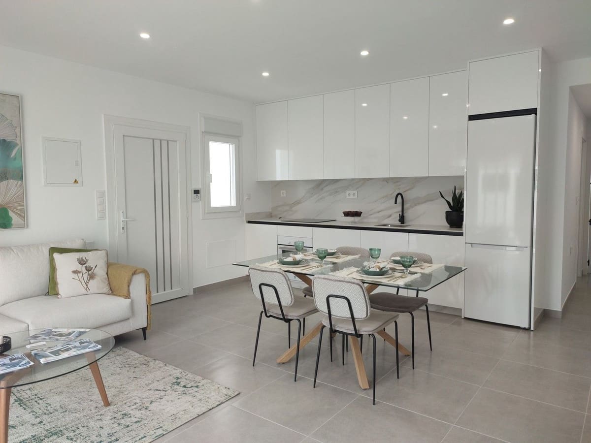3 bedroom Villa for sale in Balsicas with pool garage - € 325,000 (Ref: 10071093)