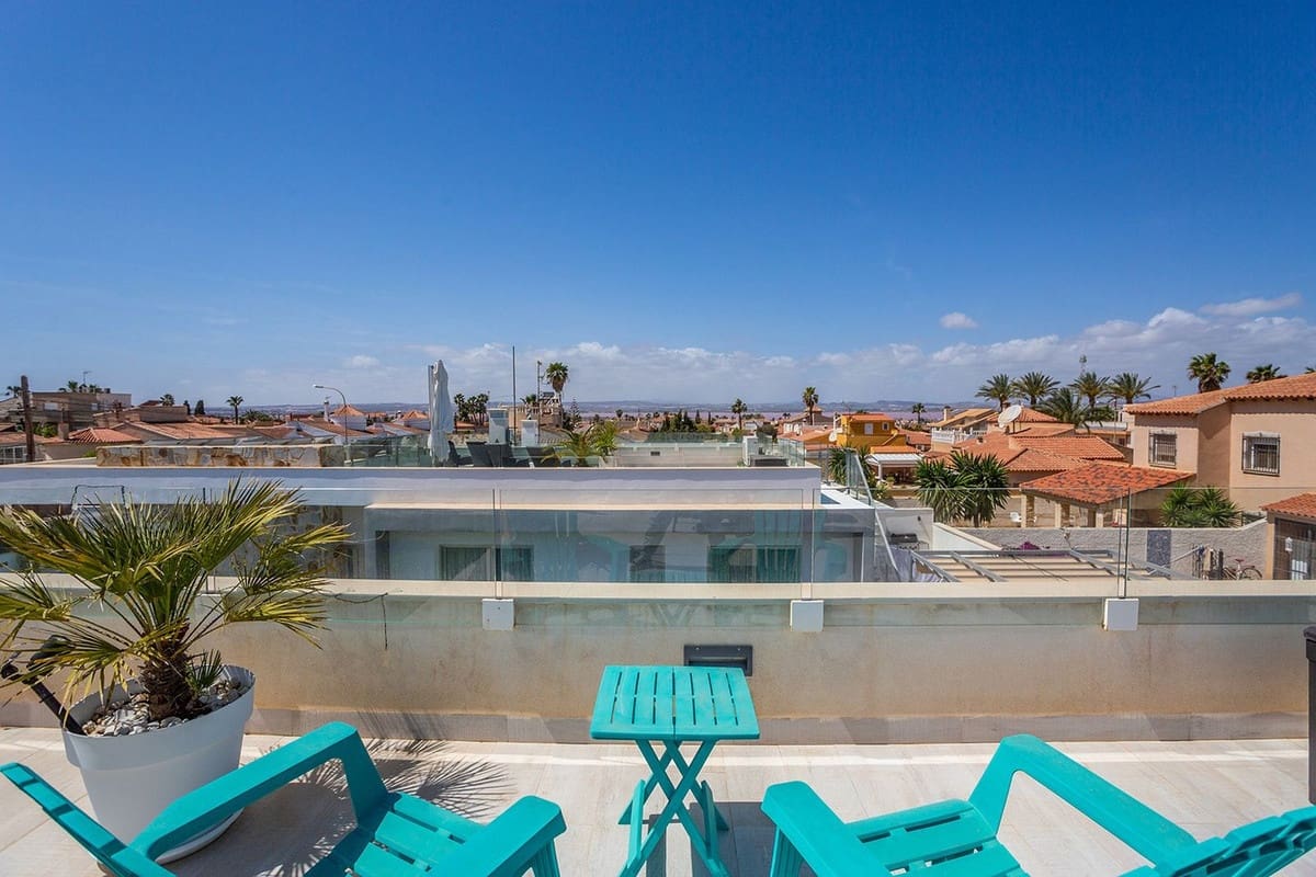 3 sovrum Villa till salu i El Chaparral med pool garage - 594 000 € (Ref: 10071100)