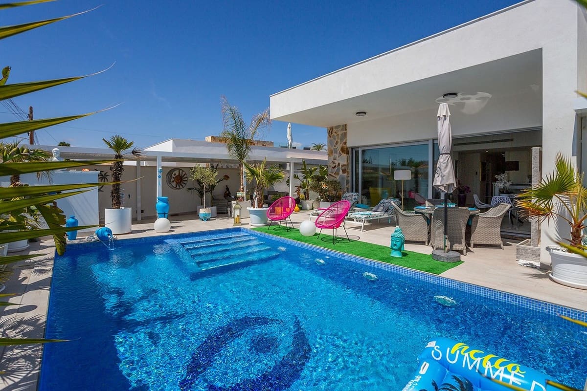 3 sovrum Villa till salu i El Chaparral med pool garage - 594 000 € (Ref: 10071100)