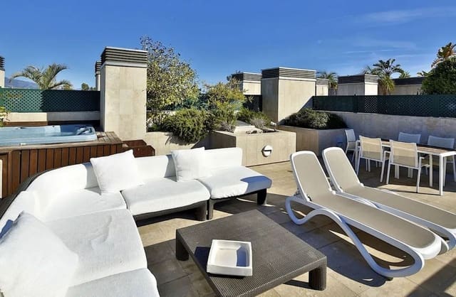 2 Zimmer Apartment zu verkaufen in Puerto Banus, Marbella mit Pool Garage - 1.290.000 € (Ref: 10071161)