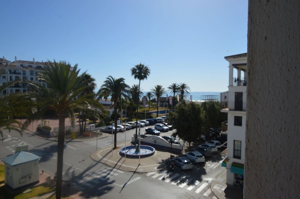 2 Zimmer Apartment zu verkaufen in La Duquesa / Puerto de la Duquesa - 375.000 € (Ref: 10071167)