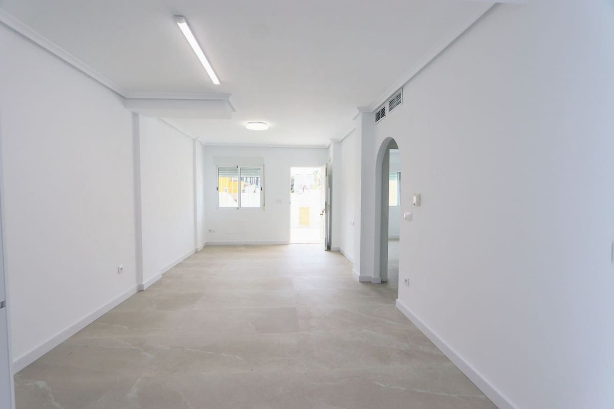 2 Zimmer Apartment zu verkaufen in Torre de la Horadada mit Pool Garage - 225.000 € (Ref: 10071168)