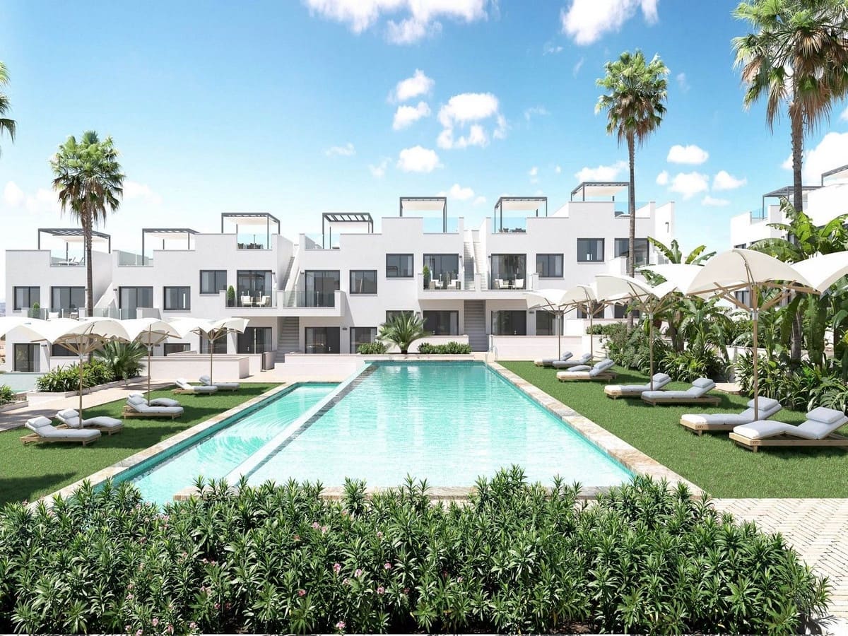 2 bedroom Apartment for sale in Torrevieja with pool - € 319,900 (Ref: 10071177)
