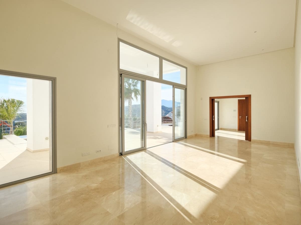 Chalet de 4 habitaciones en Benahavís en venta con piscina garaje - 2.300.000 € (Ref: 10071181)