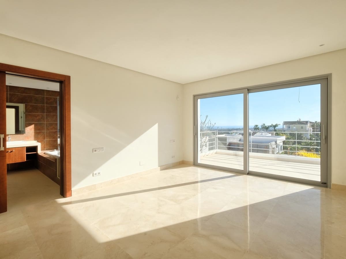 Chalet de 4 habitaciones en Benahavís en venta con piscina garaje - 2.300.000 € (Ref: 10071181)