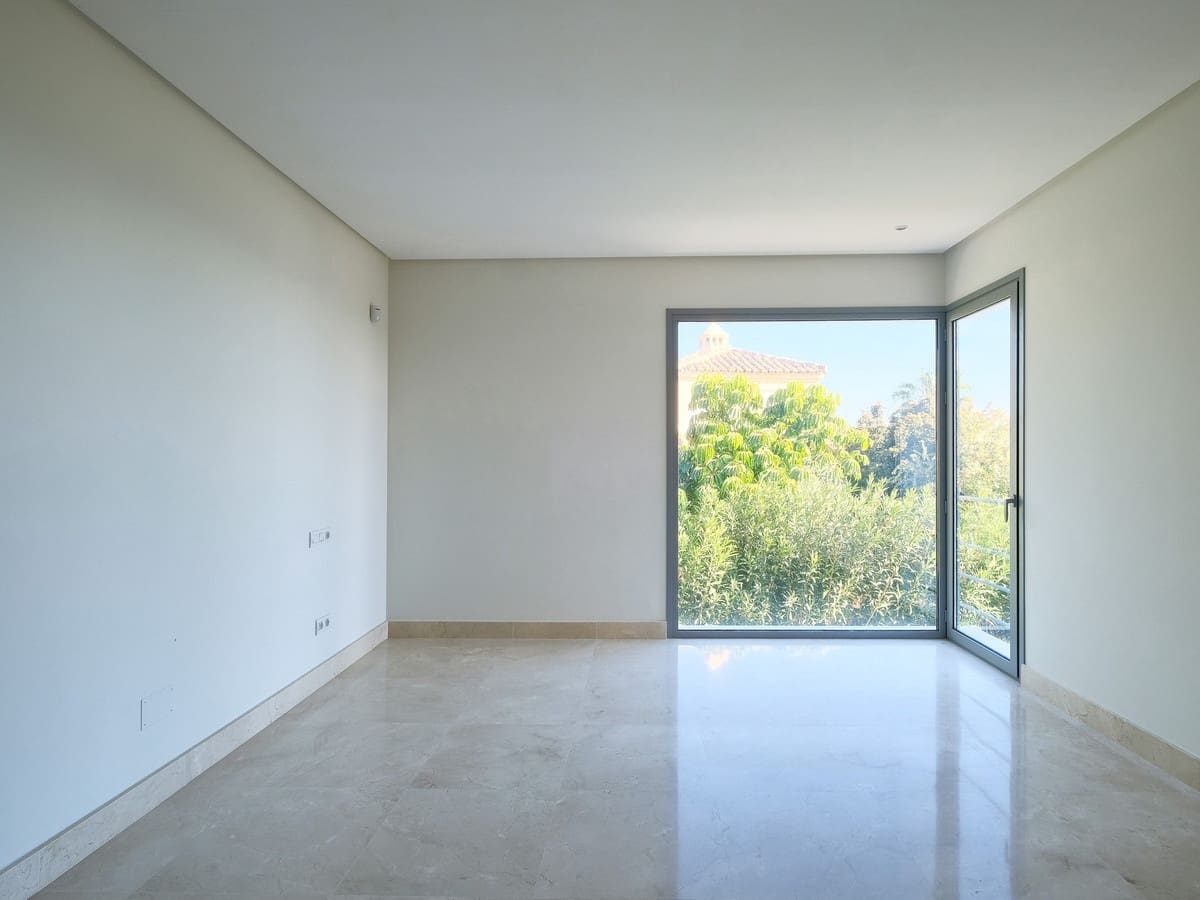 Chalet de 4 habitaciones en Benahavís en venta con piscina garaje - 2.300.000 € (Ref: 10071181)
