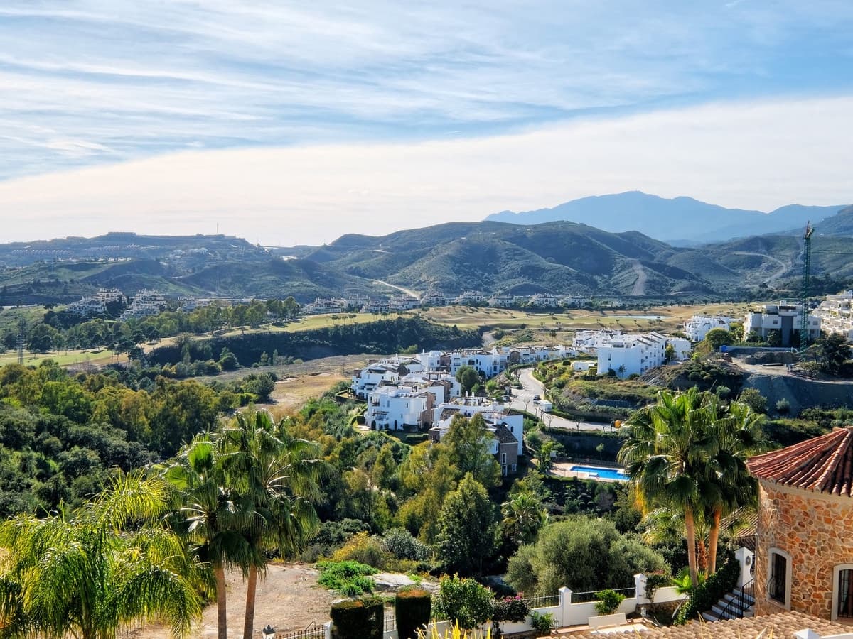 Chalet de 4 habitaciones en Benahavís en venta con piscina garaje - 2.300.000 € (Ref: 10071181)