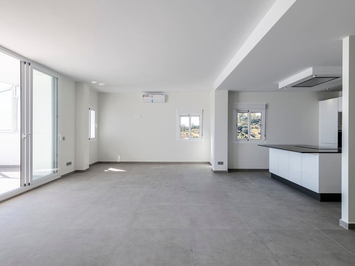 3 sovrum Lägenhet till salu i Estepona med pool - 719 000 € (Ref: 10071184)
