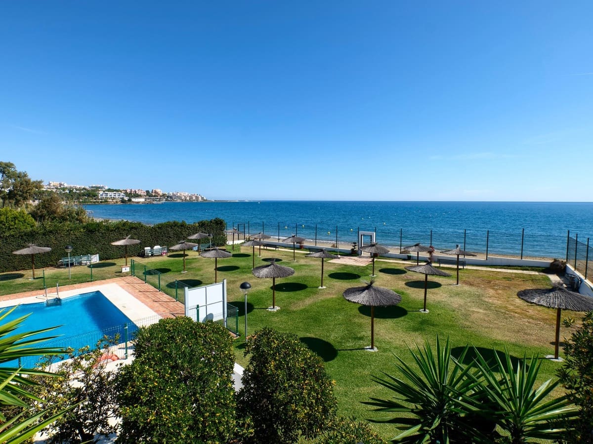 3 sovrum Lägenhet till salu i Estepona med pool - 719 000 € (Ref: 10071184)