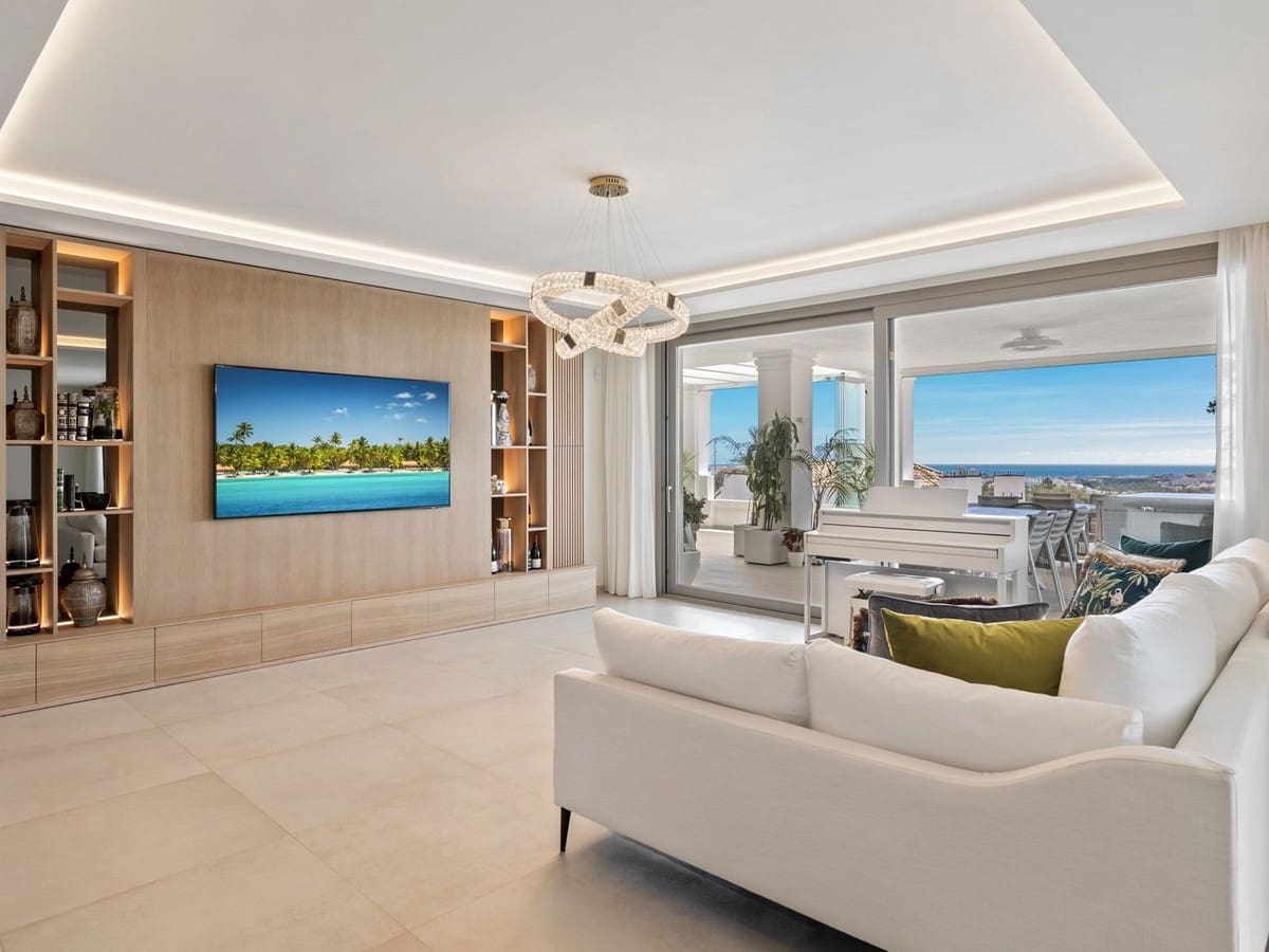 7 soverom Leilighet til salgs i Nueva Andalucia med svømmebasseng garasje - € 3 700 000 (Ref: 10071186)
