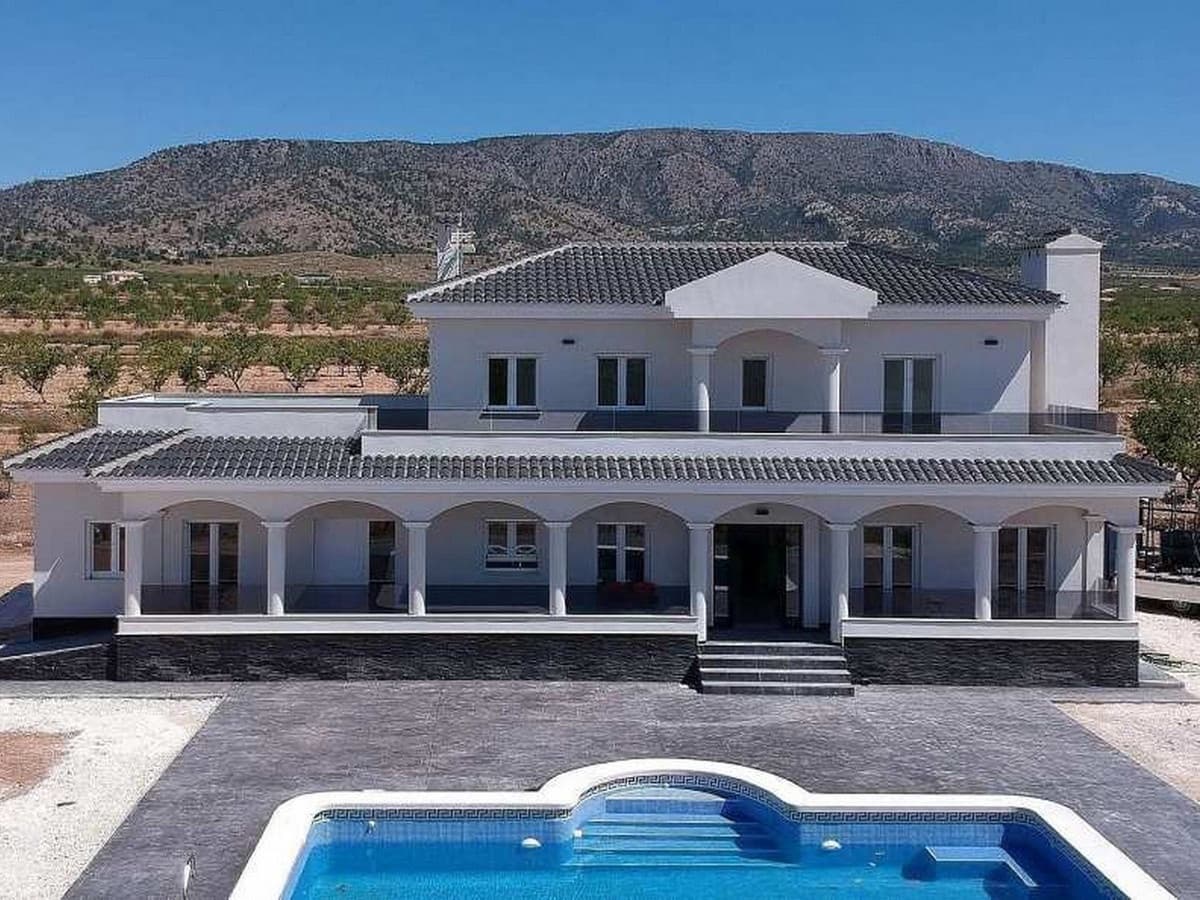 4 chambre Villa/Maison à vendre à Pinoso avec piscine garage - 487 000 € (Ref: 10071204)