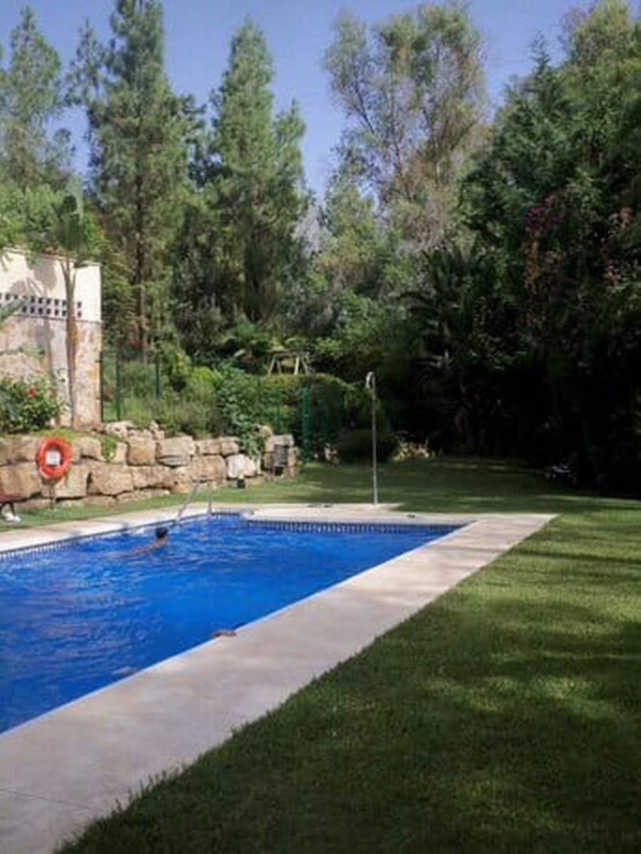 1 Zimmer Apartment zu verkaufen in Calahonda mit Pool Garage - 280.000 € (Ref: 10071236)