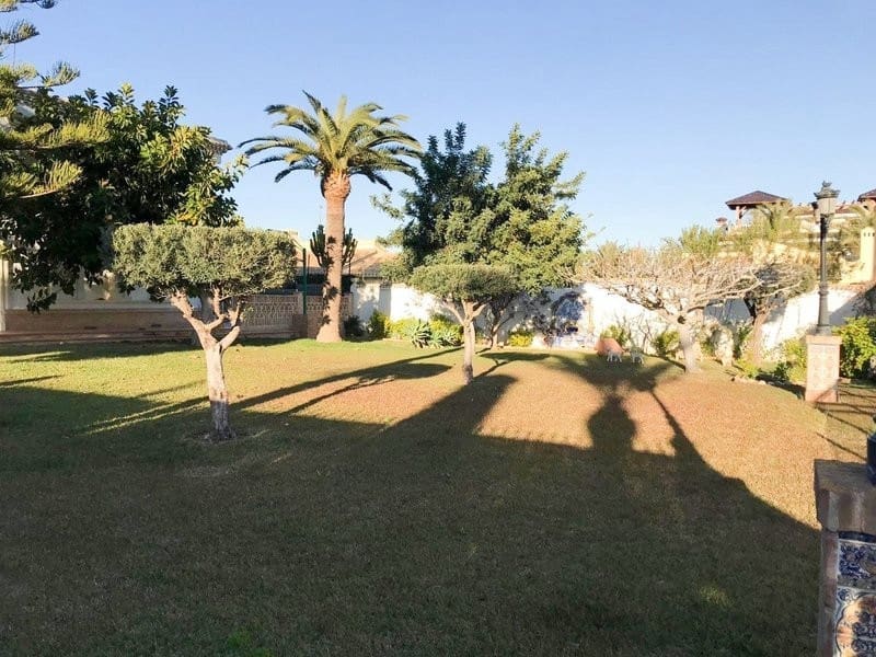 6 slaapkamer Villa te koop in Cabo Roig met zwembad garage - € 1.555.000 (Ref: 10071241)