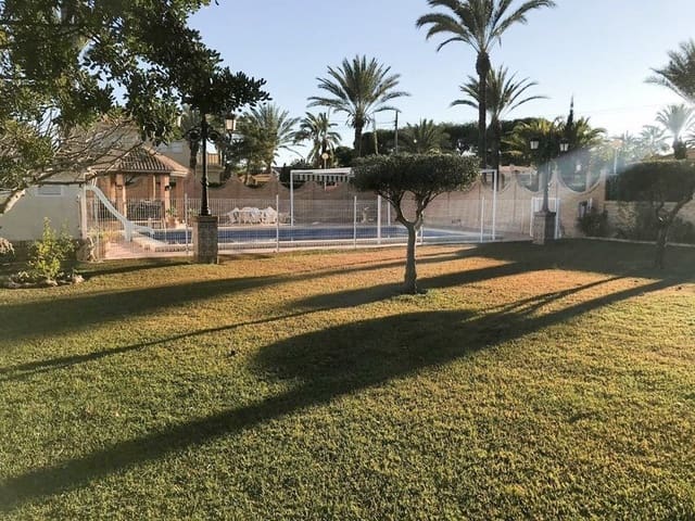 6 slaapkamer Villa te koop in Cabo Roig, Orihuela met zwembad garage - € 1.555.000 (Ref: 10071241)