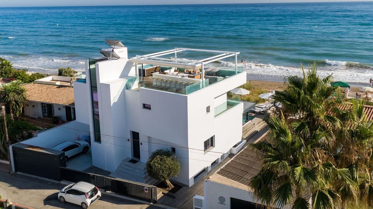 6 makuuhuone Huvila myytävänä paikassa Marbella mukana uima-altaan 
autotalli - 6 000 000 € (Ref: 10071242)