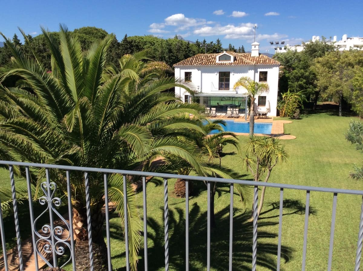Chalet de 6 habitaciones en Marbella en venta con piscina garaje - 5.500.000 € (Ref: 10071247)