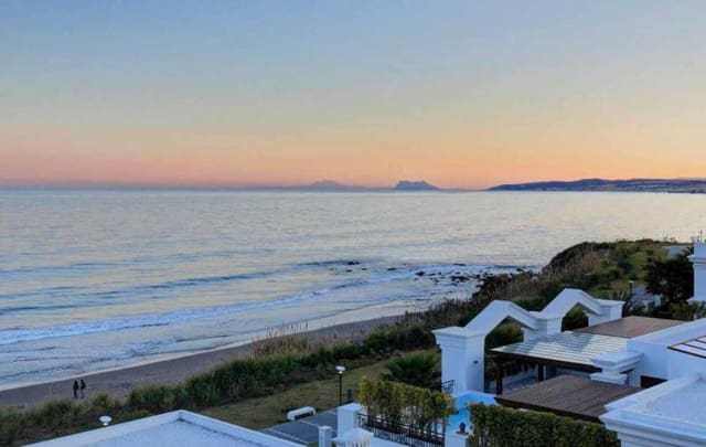 3 sovrum Lägenhet till salu i El Velerín, Estepona med pool garage - 2 150 000 € (Ref: 10071260)