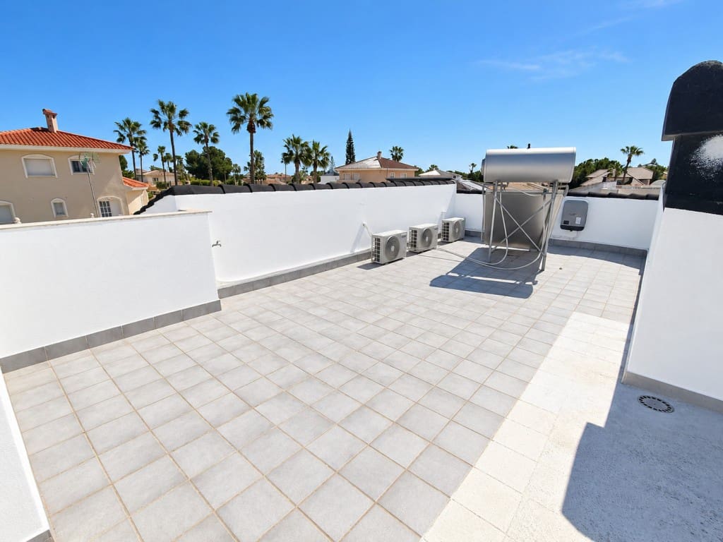 4 chambre Villa/Maison à vendre à Ciudad Quesada - 530 000 € (Ref: 10071299)