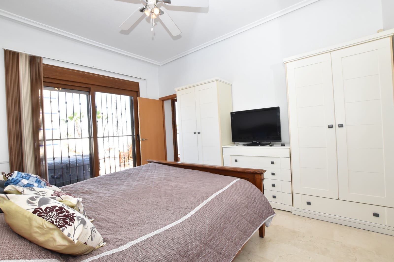 3 Zimmer Villa zu verkaufen in Algorfa mit Garage - 389.950 € (Ref: 10071303)