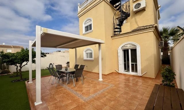 4 makuuhuone Huvila myytävänä paikassa Aguas Nuevas, Torrevieja mukana 
autotalli - 398 995 € (Ref: 10071315)